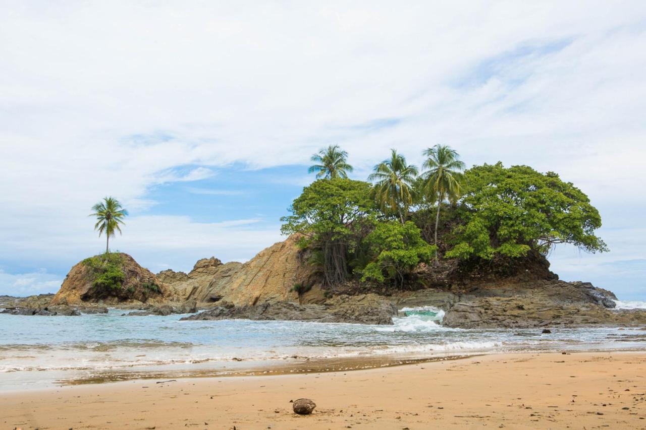 Pacific Edge Eco Lodge Dominical Exterior photo