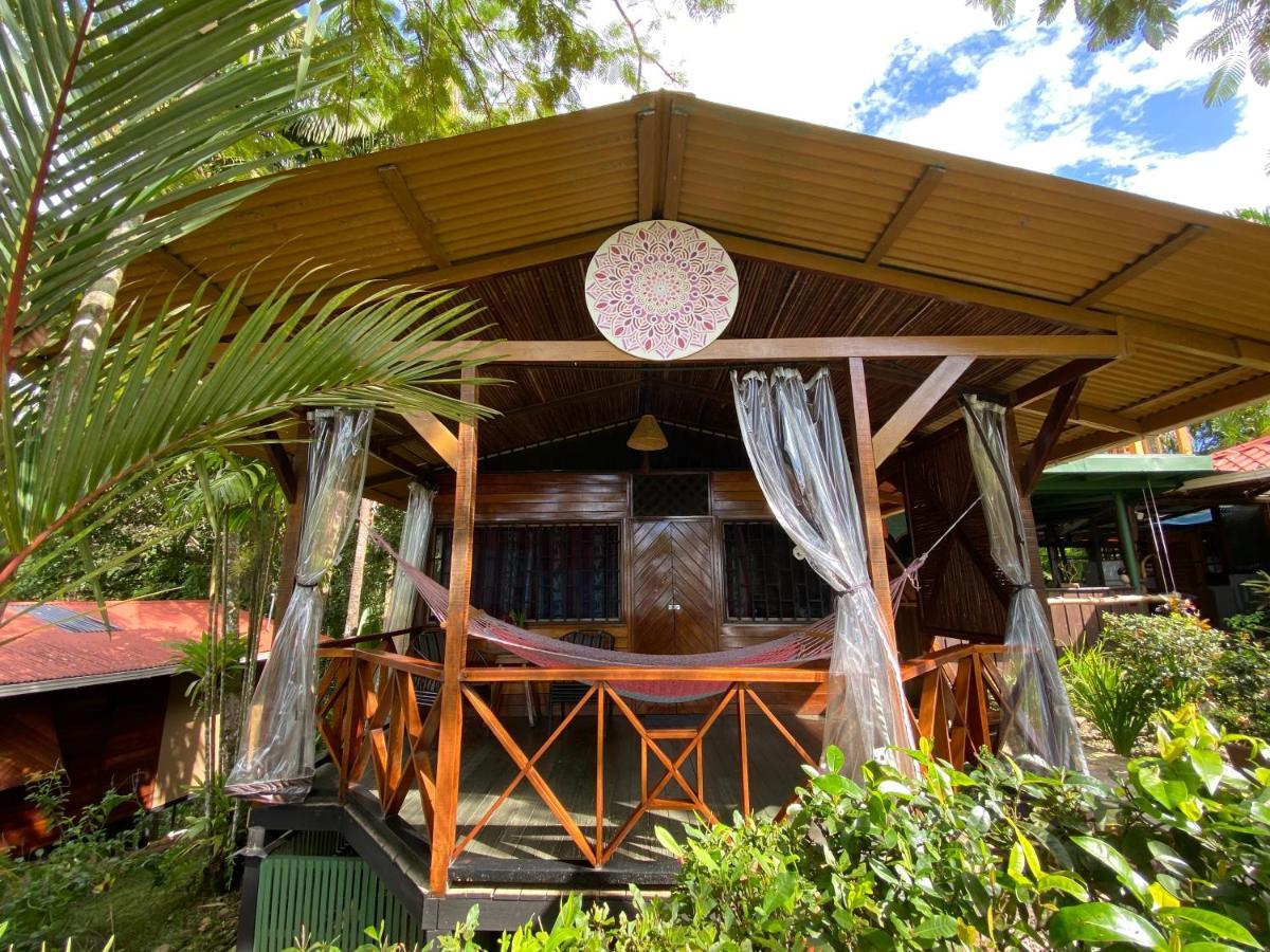 Pacific Edge Eco Lodge Dominical Exterior photo