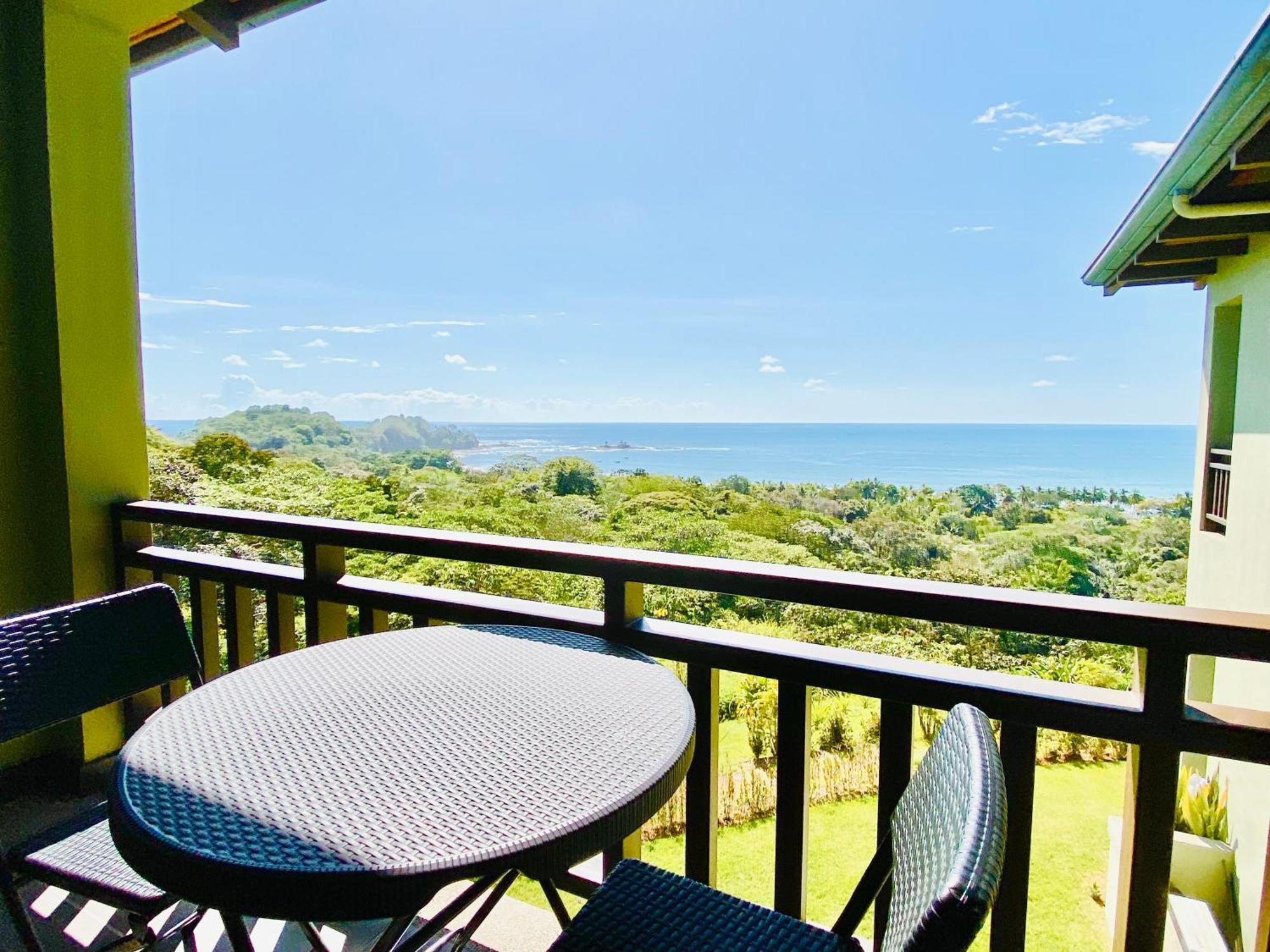 Pacific Edge Eco Lodge Dominical Room photo